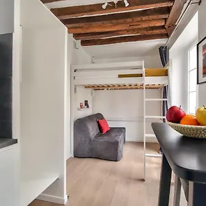 Appartamento Lovely Mezzanine In The Heart Of 3m