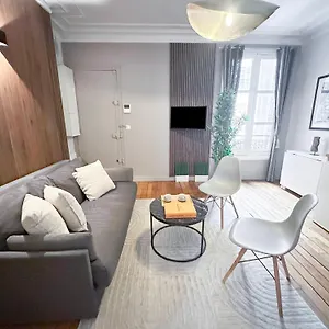 Unique Flat Near Louvre & Palais Royal París